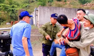 Đề nghị Công an tỉnh Hòa Bình điều tra làm rõ các đối tượng hành hung nhà báo