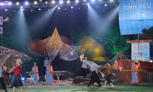 Lễ hội tình yêu Hòn Trống Mái “Đá hát khúc tình ca”