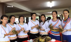 Sôi nổi Tết Ngã rạ của đồng bào Cor