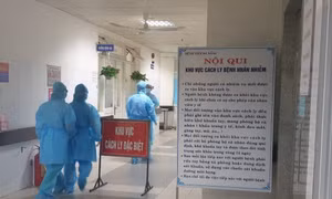 Dịch COVID-19: Có 10/25 người đang điều trị cho kết quả âm tính với SARS-CoV-2