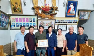 Nghệ An: Biểu dương tấm gương dũng cảm cứu người đuối nước trên sông Giăng