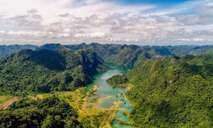 Thảo nguyên Đồng Lâm thuộc xã Hữu Liên, huyện Hữu Lũng nằm trong phạm vi quy hoạch Công viên địa chất Lạng Sơn. Ảnh: TTXVN phát
