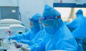 Số ca mắc mới giảm nhẹ, tiếp tục giám sát sự lưu hành của SARS-CoV-2 để phát hiện các biến thể