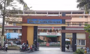 Nhân Ngày Thầy thuốc Việt Nam 27/2: Những “Chiến sỹ áo trắng” trên tuyến đầu chống dịch