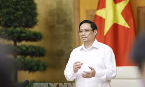 Thủ tướng Chính phủ: Thực hiện nhanh nhất, hiệu quả nhất chiến lược vaccine
