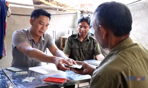 Quà Tết Độc lập đến với người dân vùng biên giới Điện Biên