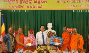 Chúc mừng đồng bào Khmer ở Cần Thơ nhân dịp Tết cổ truyền Chôl Chnăm Thmây