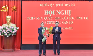 Ông Hoàng Trung Dũng giữ chức Tổng Biên tập Tạp chí Cộng sản