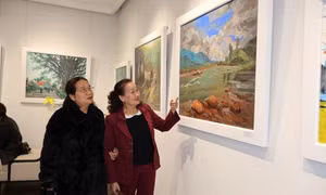 Triển lãm mỹ thuật Xuân biên cương mang dấu ấn cá tính nghệ sĩ