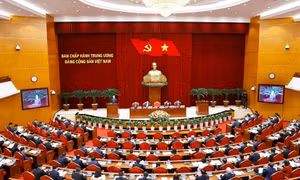 Ngày làm việc thứ nhất của Hội nghị Trung ương khóa XIII