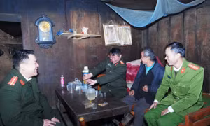 Mùa xuân nơi tà đạo lụi tàn trên Cao nguyên đá Đồng Văn