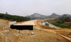 Khẩn trương gỡ vướng mặt bằng dự án cao tốc Tuyên Quang – Hà Giang