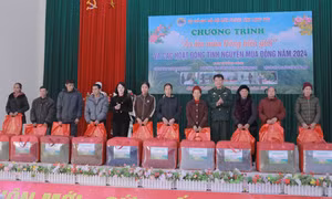 Ấm áp Chương trình “Áo ấm mùa Đông biên giới” tại Lạng Sơn