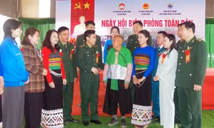 "Ngày hội Biên phòng toàn dân” ở Na Mèo tô thắm tình quân dân vùng biên xứ Thanh