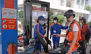 Giá xăng dầu đồng loạt tăng nhẹ vào chiều nay 2/1