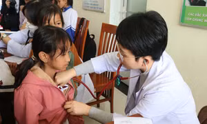 Tổ chức Chương trình “Tết ấm áp vì trẻ em nghèo vùng cao” ở Quảng Ngãi