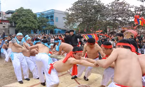 Rộn ràng hội Kéo co Hữu Chấp