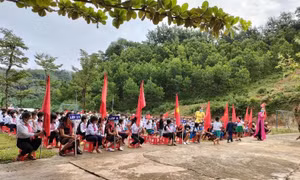Học sinh Trường Phổ thông dân tộc Bán trú Tiểu học và THCS Trà Ka (huyện Bắc Trà My, tỉnh Quảng Nam). Ảnh: pgdbactramy.edu.vn