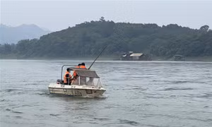 Tuyên Quang: Rủ nhau ra bãi tắm tự phát trên sông Lô, một học sinh bị đuối nước