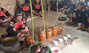 Tái hiện Lễ cúng lên nhà Rông mới của đồng bào Jrai 