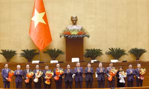 Quốc hội bầu hai Phó Chủ tịch Quốc hội và phê chuẩn hai Phó Thủ tướng 