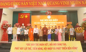 Đại hội bầu chọn đại biểu dự Đại hội đại biểu các Dân tộc thiểu số tỉnh Sóc Trăng lần thứ , gồm 15 đại biểu chính thức và 2 đại biểu dự khuyết. Ảnh: Tuấn Phi-TTXVN