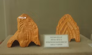 Bảo tồn gắn với phát triển tiềm năng du lịch Di tích quốc gia đặc biệt tháp cổ Vĩnh Hưng