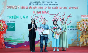 Trưng bày 100 tác phẩm tiêu biểu tại Triển lãm Mỹ thuật tỉnh Đắk Lắk