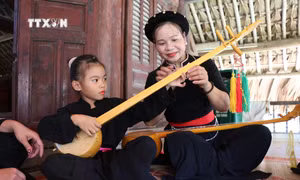 Lưu giữ làn điệu Then trên quê hương cách mạng