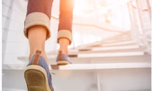 Lợi ích từ việc leo cầu thang mỗi ngày
