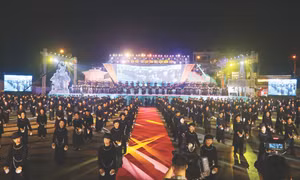 Say đắm điệu múa bát của người Tày