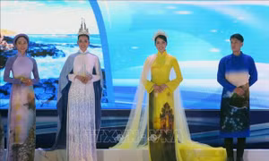 Làm đẹp thêm cho áo dài truyền thống
