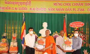 Thăm, chúc tết Chôl Chnăm Thmây năm 2022 các cơ sở thờ tự, đồng bào Khmer ở Cần Thơ