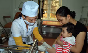 Sẽ sớm có vaccine sởi, bạch hầu, ho gà, uốn ván miễn phí cho trẻ