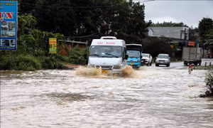 Mưa lớn làm hư hỏng nhiều nhà dân tại Tuyên Quang 