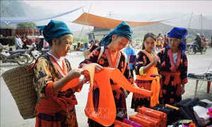 Độc đáo chợ phiên vùng cao Xá Nhè