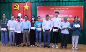 Bình Phước hỗ trợ kinh phí cho sinh viên người dân tộc thiểu số