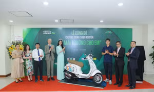 Giải thưởng Dế Mèn 2022: Đấu giá 7 vật phẩm để xây, sửa trường học ở vùng cao