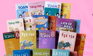 Tổ chức thẩm định sách giáo khoa lớp 8 và lớp 11