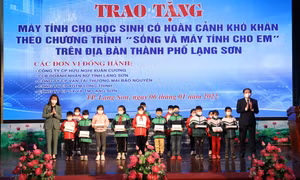 Hướng dẫn hỗ trợ máy tính bảng và dịch vụ viễn thông công ích cho gia đình học sinh nghèo, cận nghèo