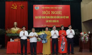 Bà Cao Xuân Thu Vân được bầu làm Phó Chủ tịch Ban Chấp hành Trung ương Hội Nông dân Việt Nam
