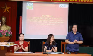 Ông Nguyễn Văn Chí, Phó Chánh Văn phòng Thường trực, Văn phòng điều phối Nông thôn mới thành phố Hà Nội chủ trì họp báo.