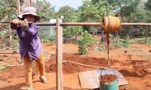 Người dân xã biên giới Bình Phước "khát" nước sạch sinh hoạt