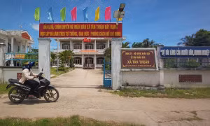 Kỷ luật hai nguyên Chủ tịch xã chi sai quy định nguồn tiền do nhân dân đóng góp