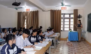 Kỳ thi tốt nghiệp THPT 2023: Hỗ trợ thí sinh vùng cao Sơn La đăng ký trực tuyến