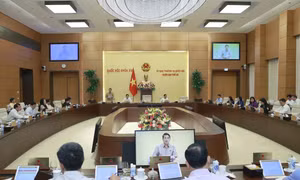 Phiên họp thứ 26, Ủy ban Thường vụ Quốc hội: Ưu tiên giải quyết vấn đề cấp bách vùng khó khăn, đặc biệt khó khăn