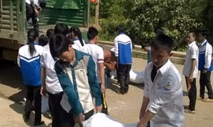 Ninh Thuận cấp phát gạo hỗ trợ đợt 1 cho học sinh vùng đặc biệt khó khăn