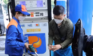 Giá xăng dầu đồng loạt giảm
