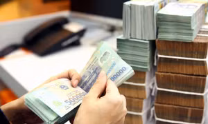Tăng mức lương cơ sở lên 1,8 triệu đồng/tháng từ ngày 01/7/2023