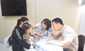 Mang lại nụ cười cho trẻ em bị dị tật môi, vòm miệng